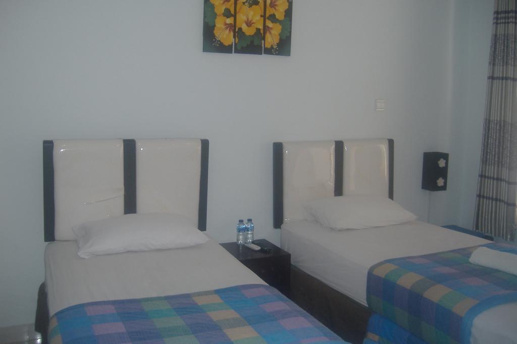 Mustika Inn Kuta  Room photo