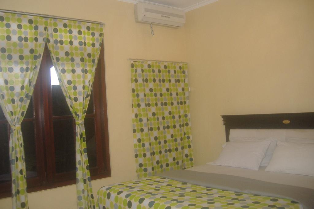 Mustika Inn Kuta  Room photo
