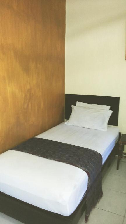 Mustika Inn Kuta  Room photo